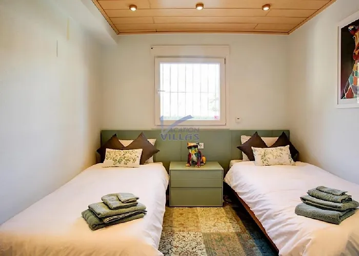 Luxury 5 Bedroom Casa Angelina Del Mar Villa *